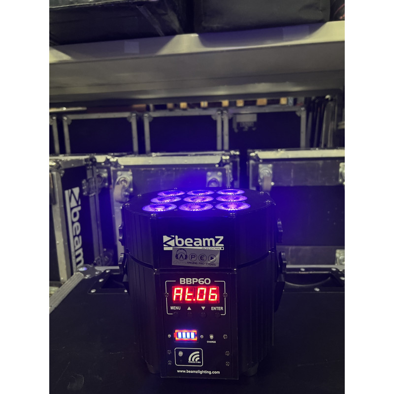 6x Projecteurs avec Flightcase - BeamZ BBP60