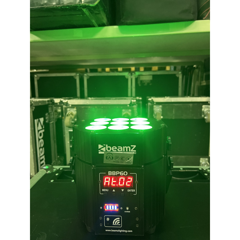 6x Projecteurs avec Flightcase - BeamZ BBP60