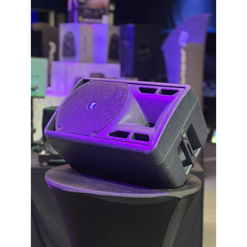 RCF - ART 310A - Enceinte amplifiée - Vue en wedge retour de son